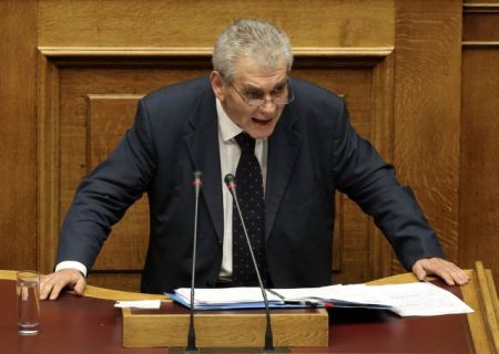 Προανακριτική Novartis: Αίτημα εξαίρεσης του Θ. Πλεύρη κατέθεσε ο Παπαγγελόπουλος