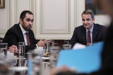 Συνάντηση Μητσοτάκη με τον υπουργό Επικρατείας των ΗΑΕ – Τι συζήτησαν
