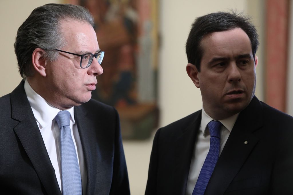 Προσφυγικό: Μηταράκης – Κουμουτσάκος συναντώνται με Ζέεχοφερ  στο Βερολίνο