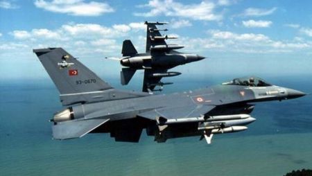Υπερπτήσεις τουρκικών F-16 σε Οινούσσες και Παναγιά εν μέσω ΜΟΕ