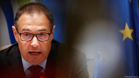 Φαμπρίς Λεζερί: Τα όπλα «έσχατο μέσο» για την Frontex
