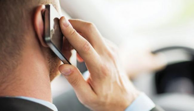 Ενδεχόμενο νέων μειώσεων στα τιμολόγια των τηλεπικοινωνιών