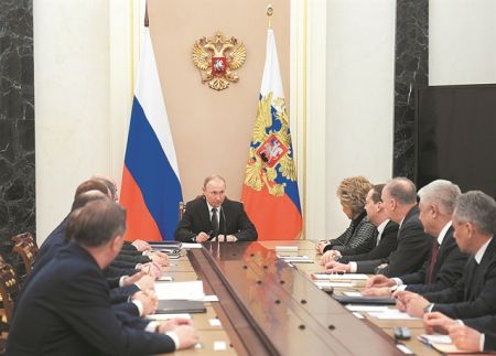 Τσάρος για πάντα ο Πούτιν