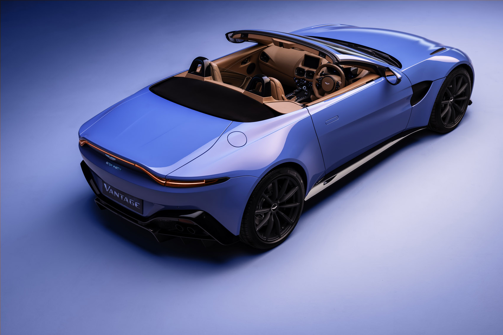 Aston Martin Vantage Roadster: Seven for Heaven