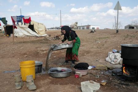 Να σταματήσουν οι επιχειρήσεις του συριακού στρατού ζητά η ΕΕ