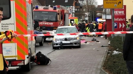 Γερμανία: Δεκάδες τραυματίες από το όχημα που έπεσε σε καρναβαλική παρέλαση