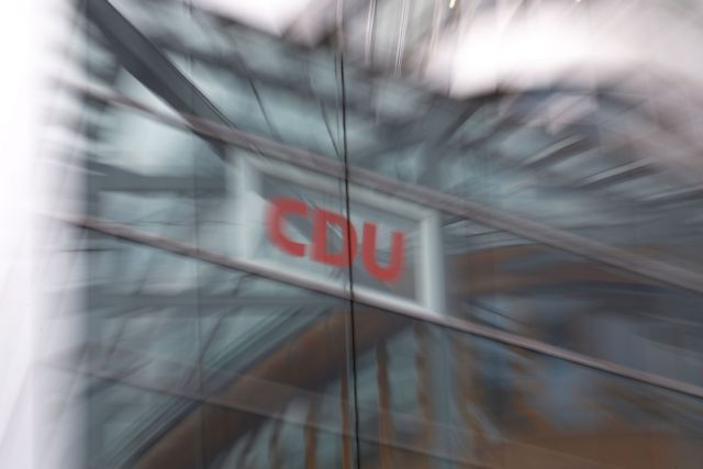 CDU: Εκτακτο Συνέδριο τον Απρίλιο για την εκλογή νέου αρχηγού
