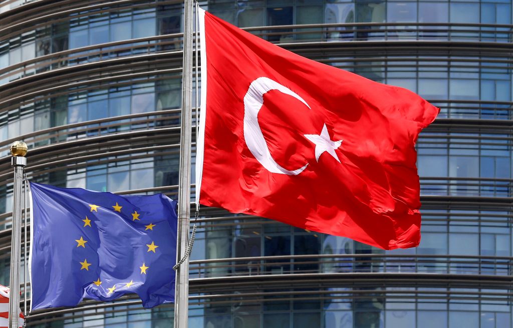 Κυρώσεις ΕΕ σε δύο Τούρκους για τις παράνομες έρευνες στην Κυπριακή ΑΟΖ