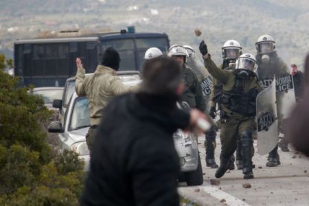 Έρευνα από την ΕΛΑΣ για τα επεισόδια σε Λέσβο και Χίο – ΕΔΕ εις βάρος αστυνομικών των ΜΑΤ