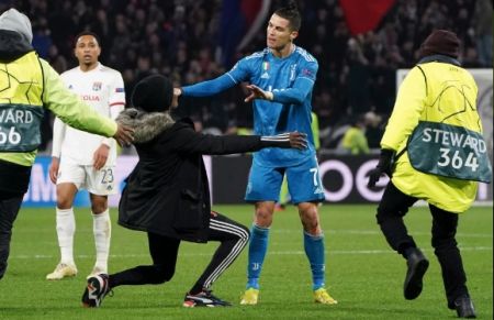 Η εκδήλωση λατρείας που προκάλεσε εκνευρισμό στον Κριστιάνο