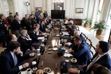 Προσφυγικό: Η κυβέρνηση ψάχνει λύση σε ξερονήσια και βραχονησίδες