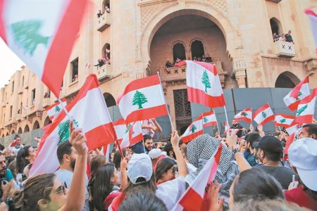Η λιβανική αυτοαπομόνωση, το Ιράν και το ΔΝΤ