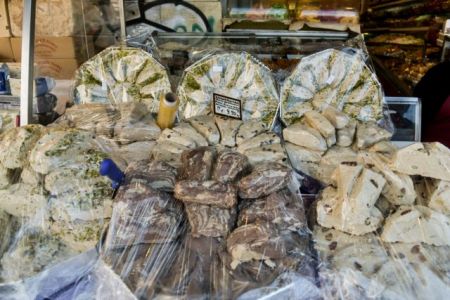 Καθαρά Δευτέρα: Πώς κινούνται οι τιμές στην Βαρβάκειο