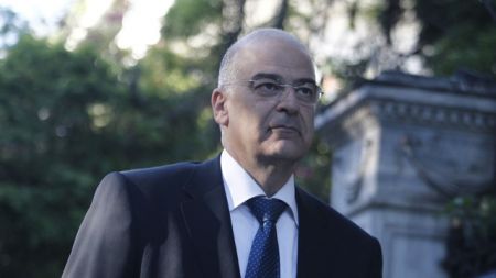 Δένδιας: Ενημερώνει τους πρέσβεις της ΕΕ και τα μέλη του ΣΑΗΕ