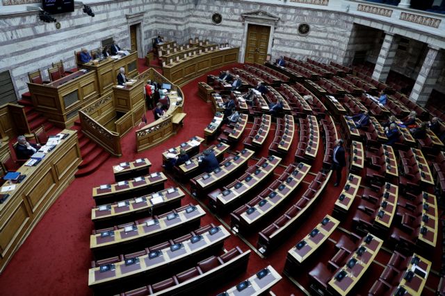 Βουλή: Αντιδράσεις της αντιπολίτευσης για τον «ιδιώτη επενδυτή» στους αγροτικούς συνεταιρισμούς