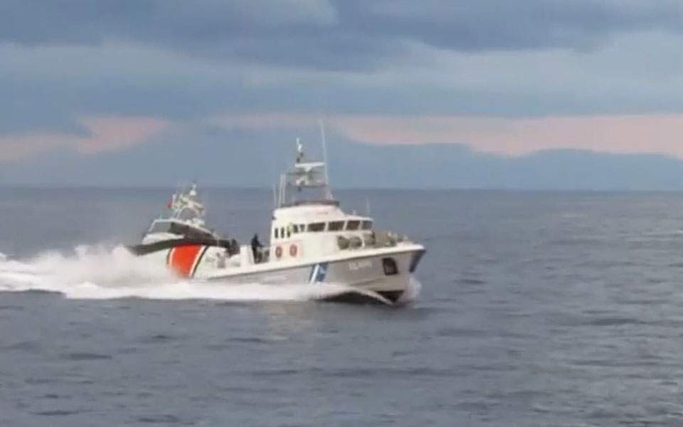 Νέο βίντεο με την παρενόχληση ελληνικού σκάφους από τουρκική ακταιωρό