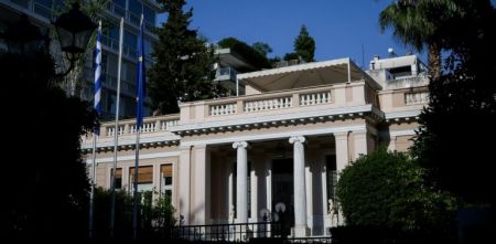 Μαξίμου:  Διευρυμένη σύσκεψη για τον κορωνοϊό – Εξετάζονται μέτρα για δημόσια υγεία – οικονομία
