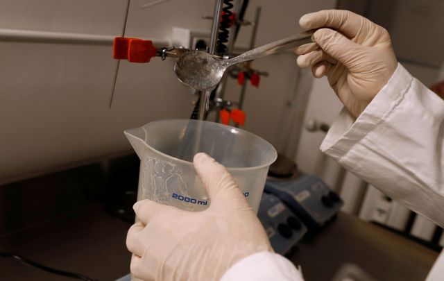 Διευθυντής Ινστιτούτου Παστέρ: Ασύμμετρη απειλή ο νέος κοροναϊός