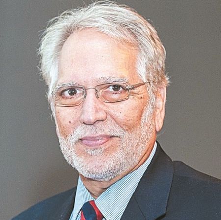 Γεώργιος Χρούσος:  Μια ζωή αφιερωμένη στα παιδιά