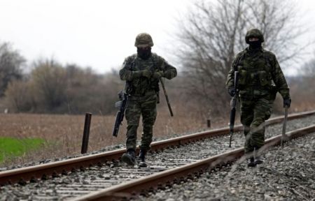 Οδοιπορικό στον Έβρο: Συνεχείς περιπολίες στρατού και αστυνομίας