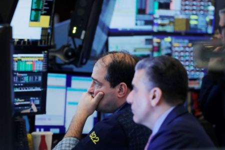 «Μαύρη Πέμπτη» στις διεθνείς αγορές κεφαλαίων