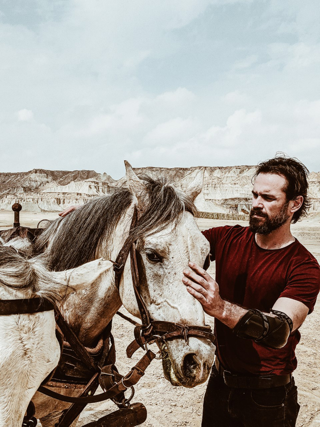 Νίκος Πουρσανίδης: «Θέλω να μεταμορφώνομαι»