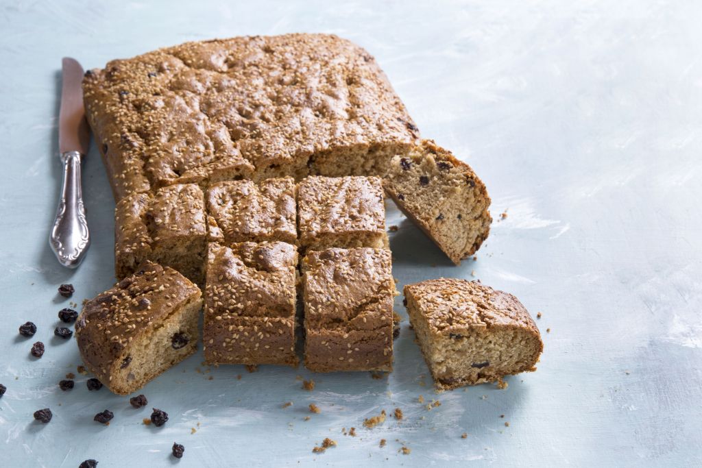 Σταφιδοκέικ με ελαιόλαδο