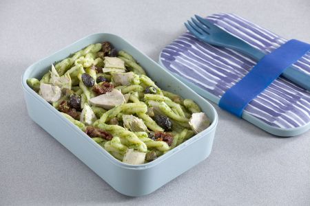 Σαλάτα ζυμαρικών με πέστο ρόκας