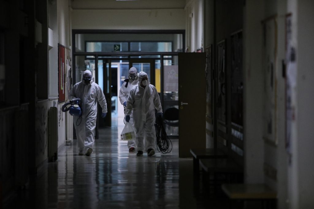 Κορωνοϊός: Τέταρτος νεκρός, 53χρονος εργαζόμενος στο νοσοκομείο Καστοριάς
