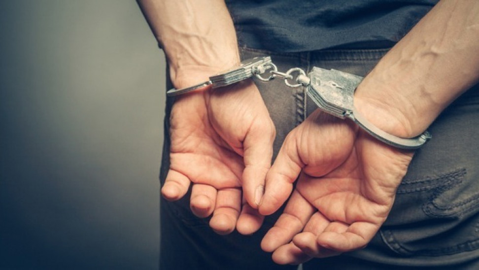Στις 96 οι συλλήψεις για παραβίαση των μέτρων κατά του κορωνοϊού