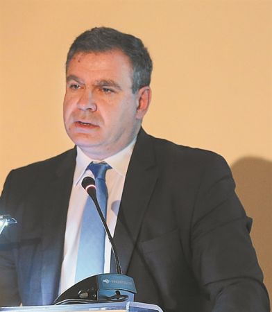 «Η ύφεση θα είναι βαθύτερη από τα χρόνια των μνημονίων»