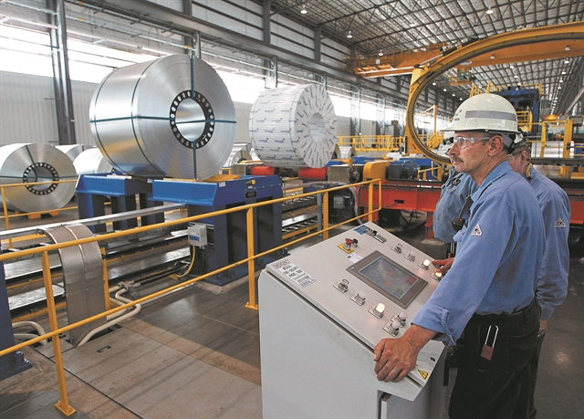 EY: Πολύπλευρος ο αντίκτυπος του κορωνοϊού για τις επιχειρήσεις