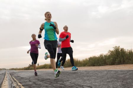 Κορωνοϊός: Πόσο ασφαλές είναι να τρέχεις έξω;