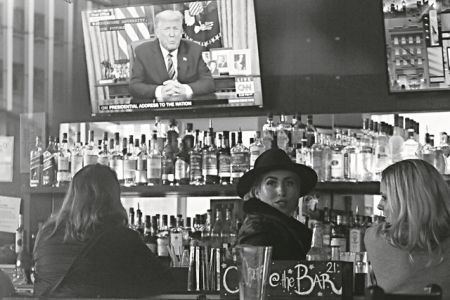 Ο ιός του πανικού και της μισαλλοδοξίας