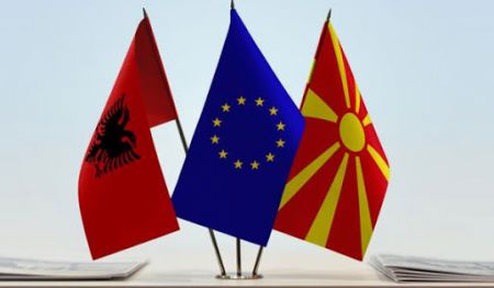 «Πράσινο φως» σε Βόρεια Μακεδονία και Αλβανία για έναρξη ενταξιακών διαπραγματεύσεων με την ΕΕ
