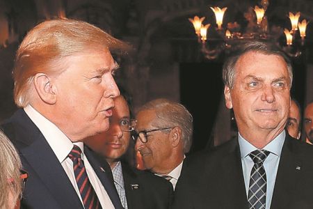 Γιατί παρακμάζουν οι πλουραλιστικές δημοκρατίες;