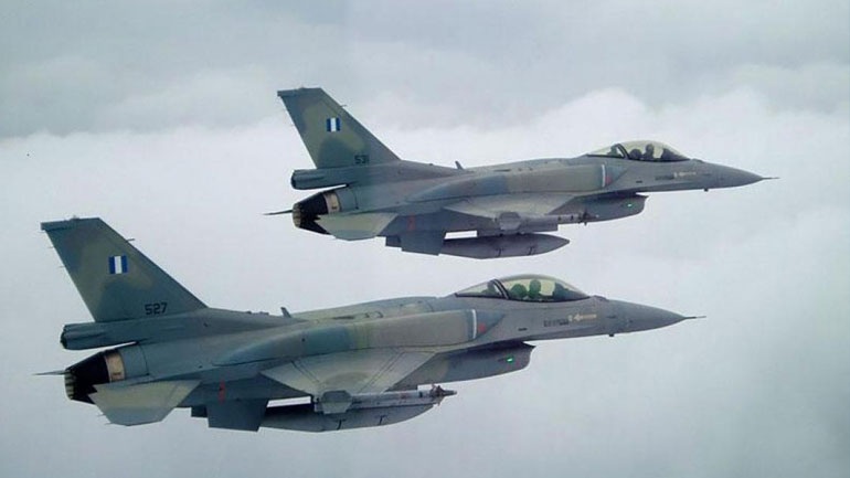 Δύο τουρκικά F-16  πραγματοποίησαν υπερπτήσεις πάνω από τη Ρω