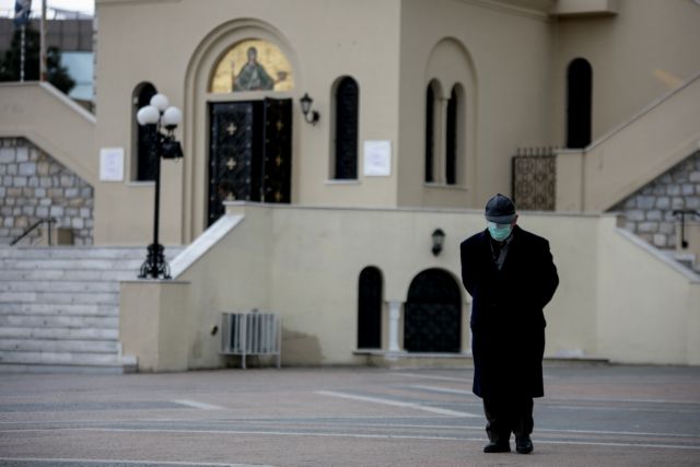 Προσφυγή 4 δικηγόρων κατά των μέτρων που ελήφθησαν για τις εκκλησίες