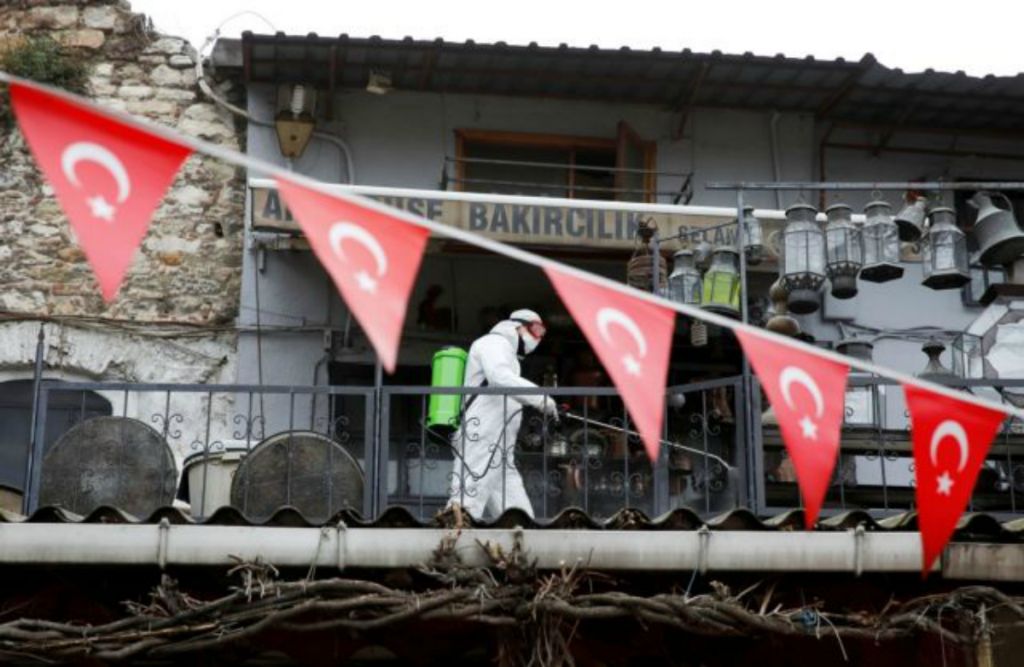 Τουρκία: Στους 75 οι νεκροί από τον κορωνοϊό – 1.196 νέα κρούσματα