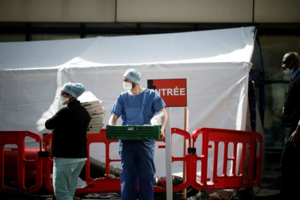 Γαλλία: Παρατείνεται η καραντίνα για άλλες δύο εβδομάδες