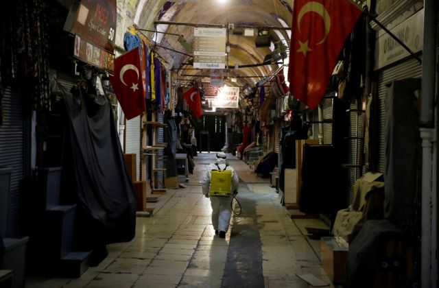 Τουρκία: Ραγδαία εξάπλωση του κορωνοϊού με 92 νεκρούς και πάνω από 5.600 κρούσματα