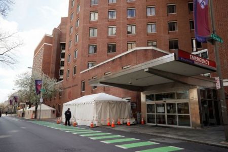 ΗΠΑ: Ρεκόρ 345 θανάτων και 18.000 νέα κρούσματα σε διάστημα 24 ωρών