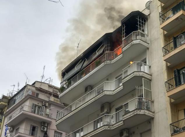 Θεσσαλονίκη: Νεκροί ηλικιωμένοι σύζυγοι από φωτιά σε διαμέρισμα