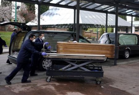 Κορωνοϊός : Νέο μακάβριο ρεκόρ στην Ισπανία – 838 νεκροί σε μια μέρα