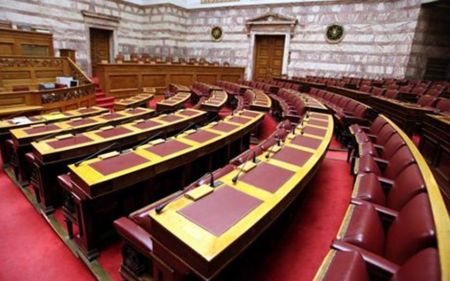 Το βαρετό παραμύθι με το «λεφτόδεντρο»