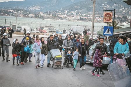 Στο τραπέζι και τα ξερονήσια
