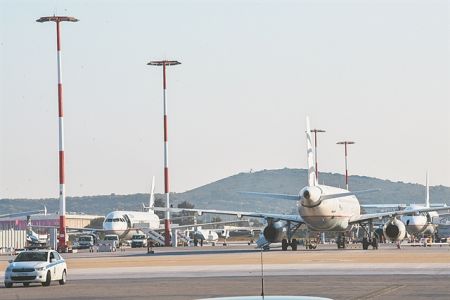 Σήμα κινδύνου από τα αεροδρόμια