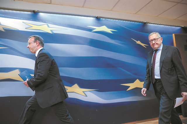 Χαλάρωση για να διασωθούν οι οικονομίες