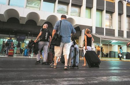 Μπλακ άουτ στην τουριστική βιομηχανία