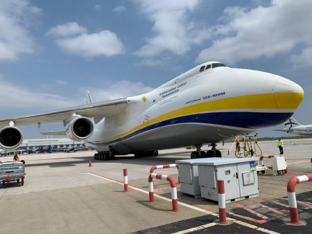 Στην Αθήνα 80 τόννοι υγειονομικού υλικού από την Κίνα